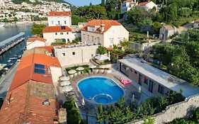 Orka Apartments